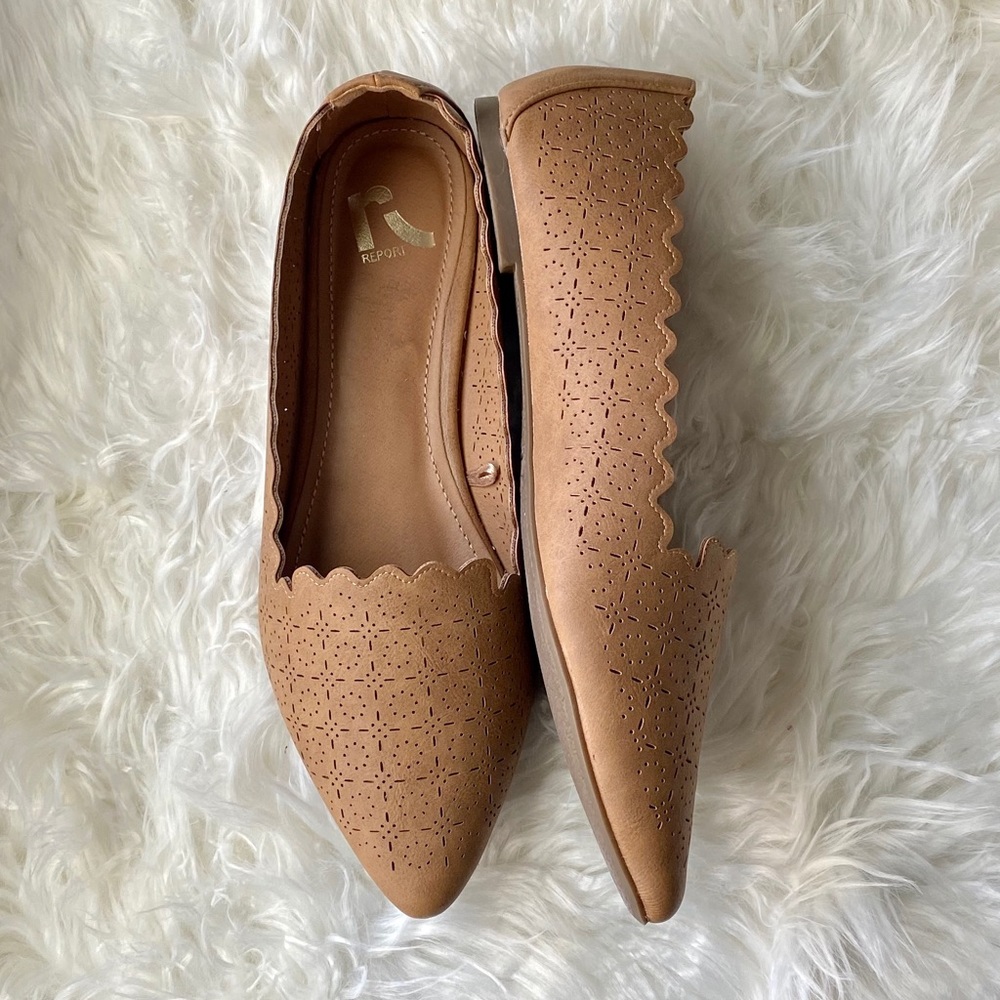 ‼️SOLD‼️NWOT Report perforated scallop edge flats - Picture 5 of 7